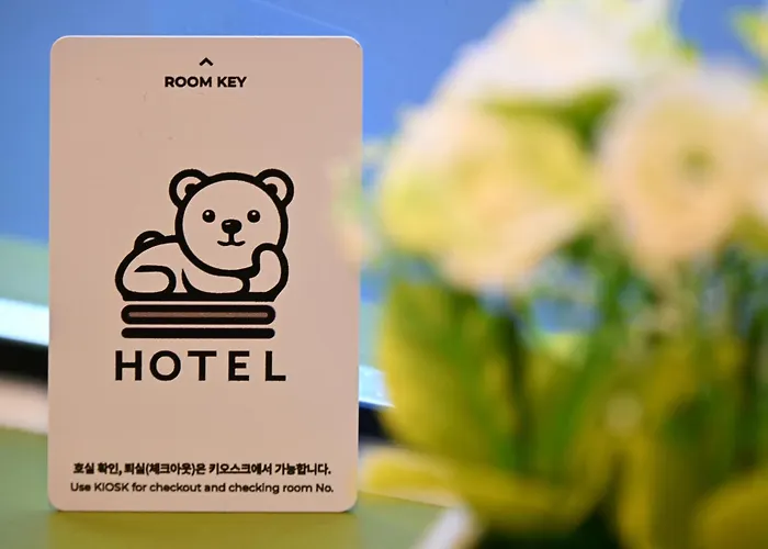 Rio Hotel-hoegi Station, Subway Line 1 ホテル *
